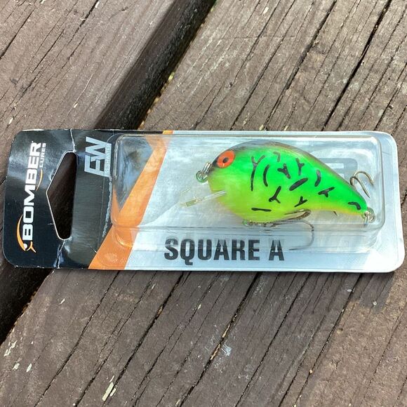 Bomber Lures Square A Crankbait Fishing Lure Green Black - Picture 1 of 4